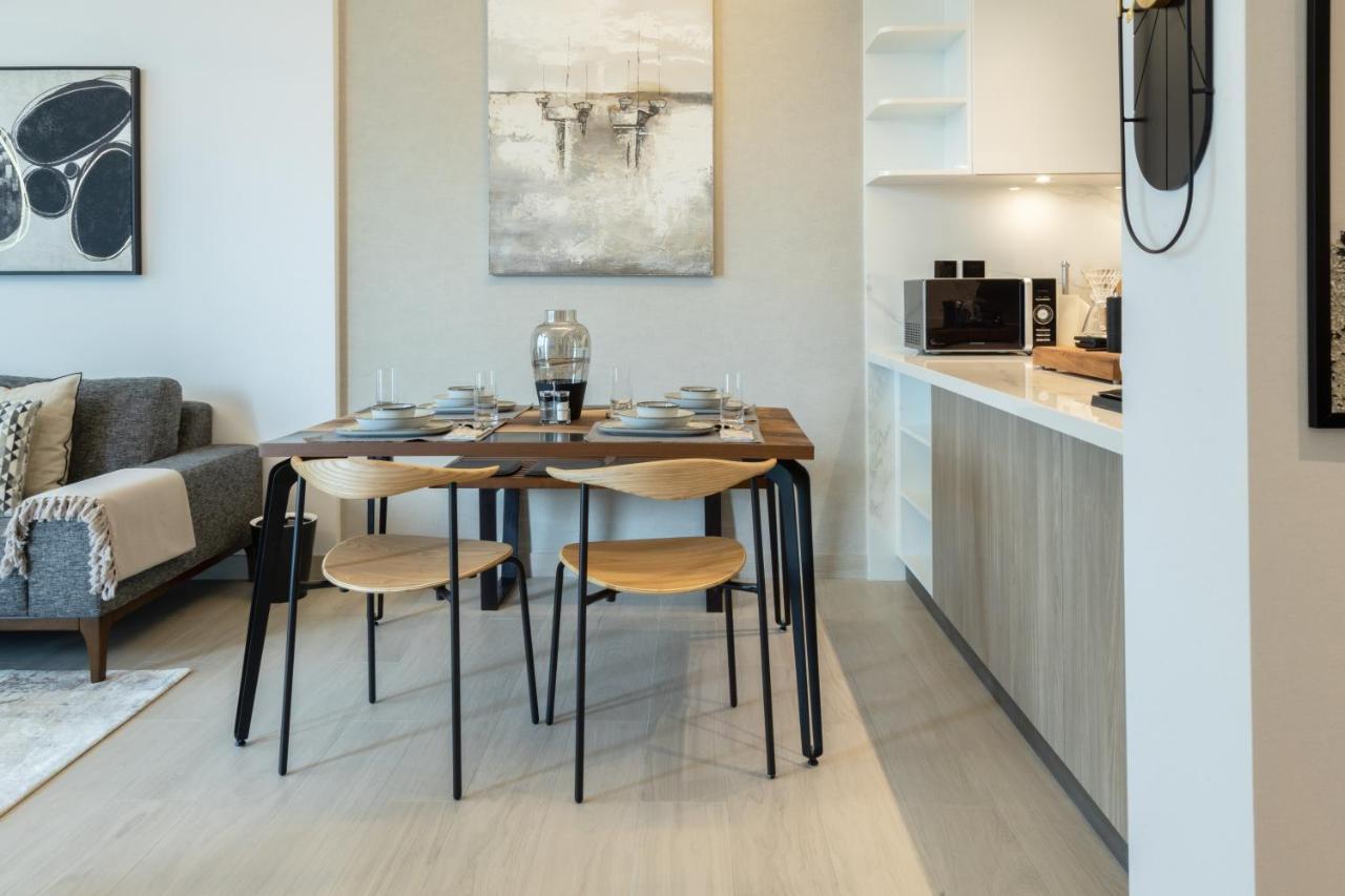 Full Moon Of One Park Avenue Apartment Дубай Екстериор снимка